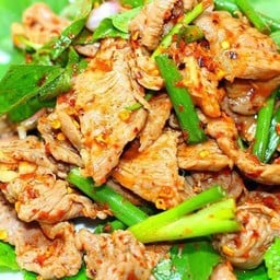 เห่าดงหมู