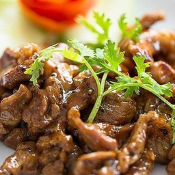 ข้าว+หมูชิ้นผัดน้ำมันหอย