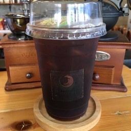 แบล็ค มะนาว (เจ)