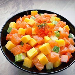 ข้าวหน้าปลาดิบ