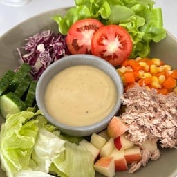 สลัดผักทูน่า