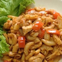 มักกะโรนีไก่