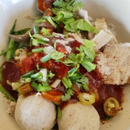 เล็กแห้งลูกชิ้นต้มยำ