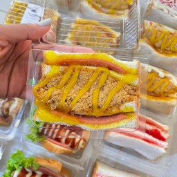 ร้านกลม กลิ้ง ปิ้ง แซ่บ เลียบคลองร.5