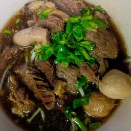 ก๋วยเตี๋ยวเนื้อสด