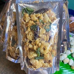 ยำลูกชิ้น ปลาภูเก็ต แกรนด์พลาซ่า