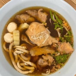 ทองคูณก๋วยเตี๋ยวไก่มะระ สาขากรมหลวงประจักษ์อุดร