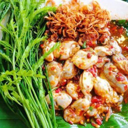 ยำหอยนางรมทรงเครื่อง