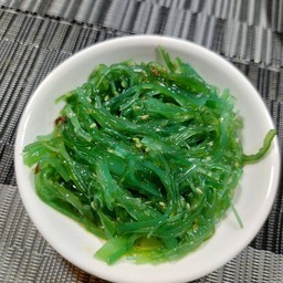 ยำสาหร่าย