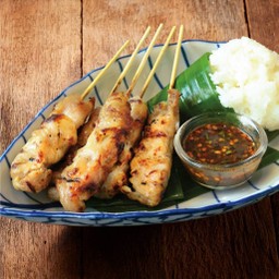 หมูปิ้ง & ข้าวเหนียวนุ่ม