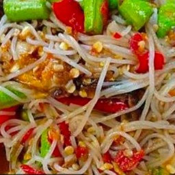 ตำขนมจีน