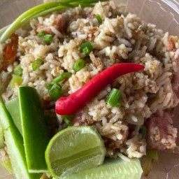 ข้าวผัดแหนม