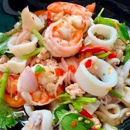 ยำเหลากุ้งสดปลาหมึก