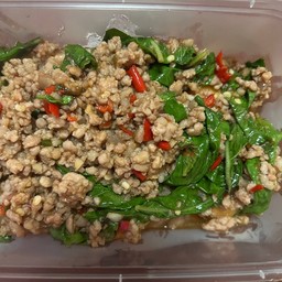 กะเพราเต้าหู้หมูสับ(กับข้าว)