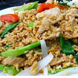 ข้าวผัด  หมู