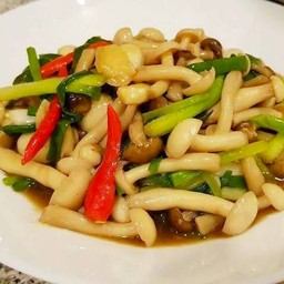 ผัดเห็ดน้ำมันหอย