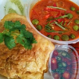 ชุดข้าวไข่เจียว+แกงพะแนงหมู