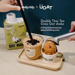 Double Thai Tea Oreo Oat Shake
