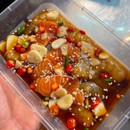 กุ้ง + แซลมอนดองซีอิ๊ว ( กล่อง )