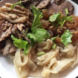 ลวกจิ้มเครื่องในวัว