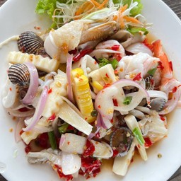 ยำรวมมิตรทะเล