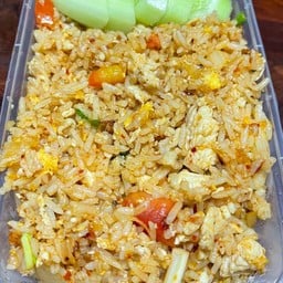 ข้าวผัดน้ำพริกเผา หมู,ไก่