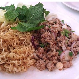 ลาบมาม่า