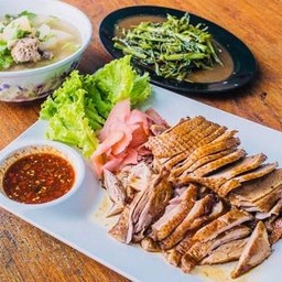 เป็ดพะโล้จำโบเซททานที่ร้าน