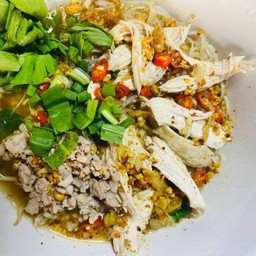 เตี๋ยวไก่ฉีก ต้มยำคลุกคลิก