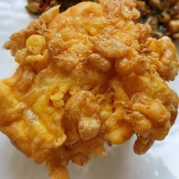 ไข่เป็ดเจียวร้อนๆ