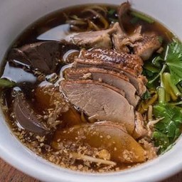 ก้วยเตี๋ยวบะหมี่นำ้กลับบ้าน