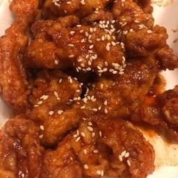 ไก่ไม่มีกระดูกซอสเกาหลี 1 กล่อง