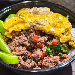 กะเพราเนื้อพริกครั่ว