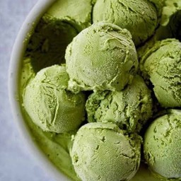 ไอศกรีม ชาเขียวมัทฉะะ