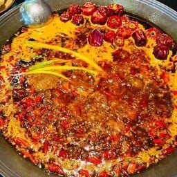 ซุปหม่าล่าน้ำมันวัว 牛油麻辣汤