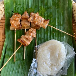 Size S (หมูปิ้ง 5 ไม้ ข้าวเหนียว 1)
