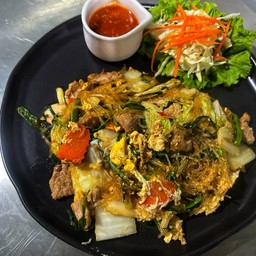 สุกี้แห้งหมู