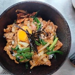 ข้าวหน้าหมูญี่ปุ่น