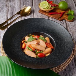 ยำไส้กรอก