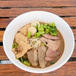 เตี๋ยวเรือลุงป็อก