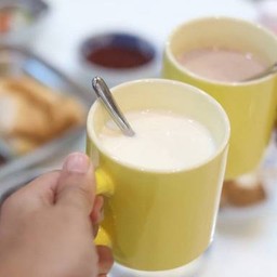 นมสดร้อน