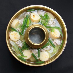 แกงจืดเต้าหู้หมูสับผักกาดขาว
