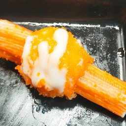 ซูชิข้าวปั้นปูอัดไข่กุ้ง