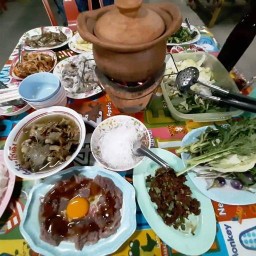 เต้ ลาบเป็ดยโสธร สาขา2