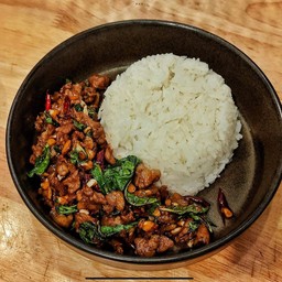 RE3 ข้าวกะเพรา (หมู,ไก่) Pad Krapow Rice (Pig, Chicken)
