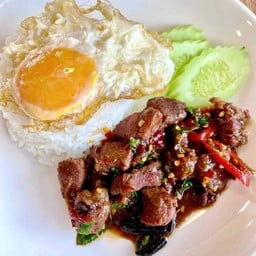 Seab-D Seafoodครัวครูอมรก๋วยเตี๋ยวเนื้อตุ๋นกระเพราเอ็นตุ่นแจ่วฮ้อนสารคาม