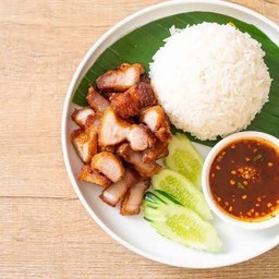 ข้าวสามชั้นทอดจิ้มแจ๋ว