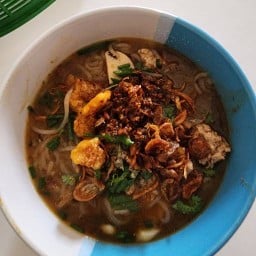 ก๋วยจั๊บญวนแม่แหม่มอุบลฯ