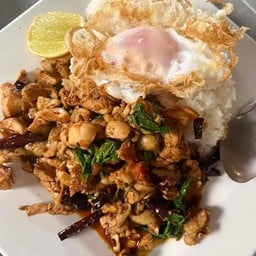 ข้าวไก่ทอดซอสฉ่ำ