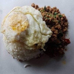 กะเพราหมูสับ